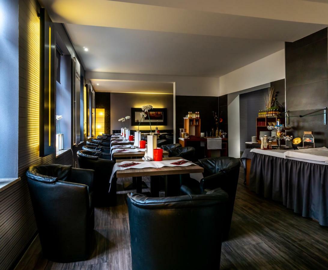 Sl'Otel - Das Stadthotel - Voll Klimatisiert Bernburg Extérieur photo