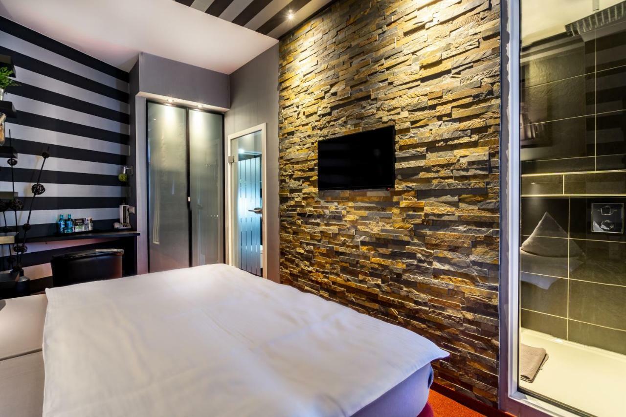 Sl'Otel - Das Stadthotel - Voll Klimatisiert Bernburg Extérieur photo