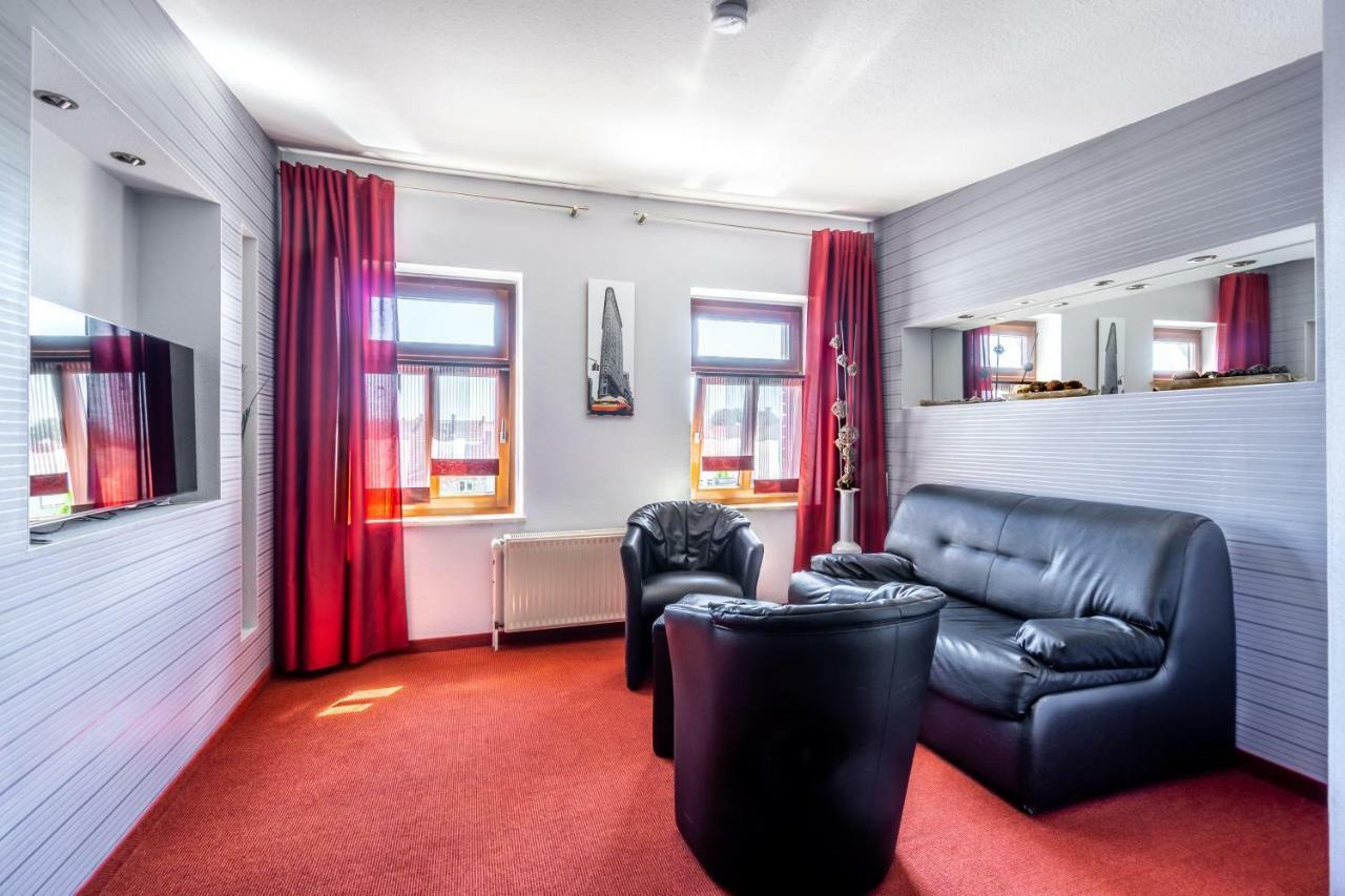 Sl'Otel - Das Stadthotel - Voll Klimatisiert Bernburg Extérieur photo